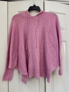 NEW - Staccato - Cozy Pink Hooded Poncho Sweater - Women's Small